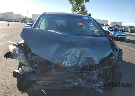 2013 Toyota Sienna Le from USA, damaged, VIN 5TDKK3DC9DS290153
